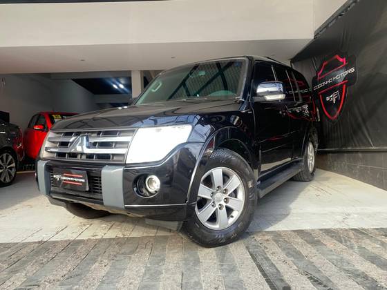 MITSUBISHI PAJERO FULL 3.2 GLS 4X4 16V TURBO INTERCOOLER DIESEL 4P AUTOMÁTICO